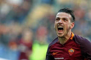 Roma's Alessandro Florenzi jubilates after scoring the goal during the Italian Serie A soccer match AS Roma vs Genoa CFC at Olimpico stadium in Rome, Italy, 20 December 2015. ANSA/ALESSANDRO DI MEO